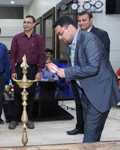 Business Consultant & Public Speaker